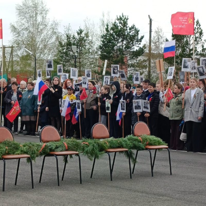 Великая память живёт в наших сердцах!.